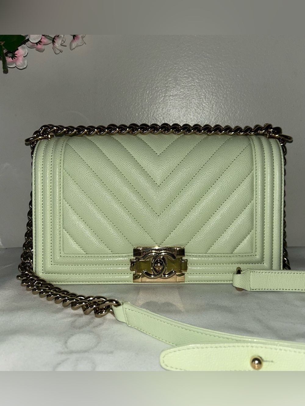🩷TRADE🩷CHANEL Medium Boy Flap Bag Quilted Caviar Leather Light Green - Picture 3 of 16